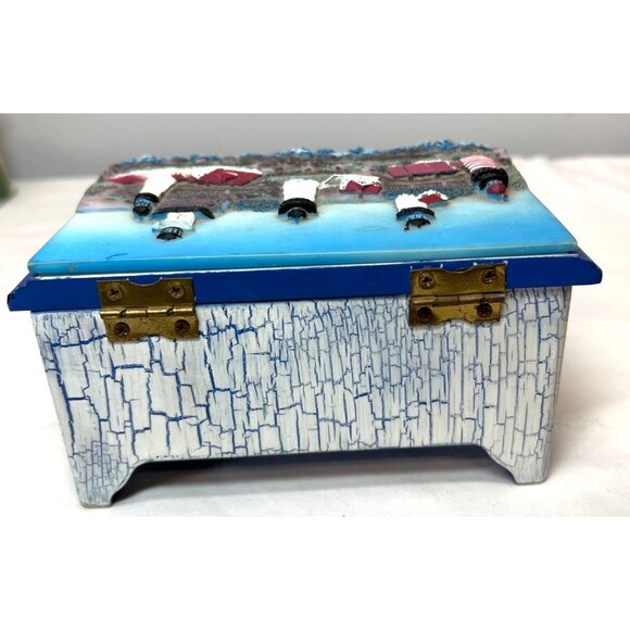 Continental Creations NORTH CAROLINA LIGHTHOUSES Mirrored Trinket Box 6" X 4" - Picture 4 of 6